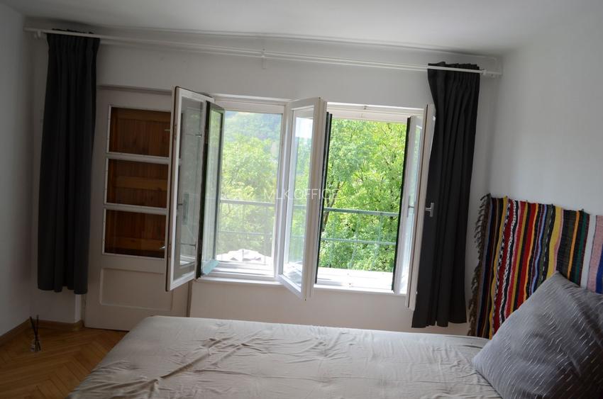 Casa renovata la tara complet -mobilata si utilata - 15
