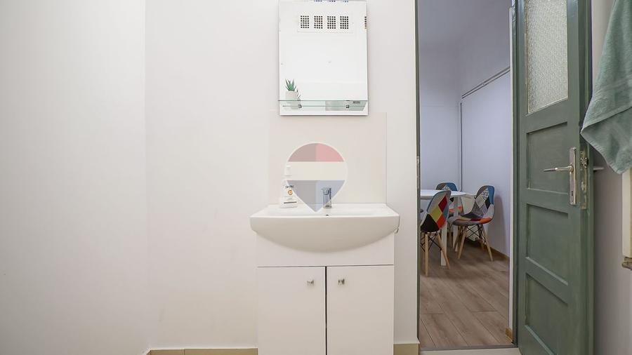 SPATIU DE BIROURI DE INCHIRIAT | 2 CAMERE 65 MP | LA CASA CU PIVNITA