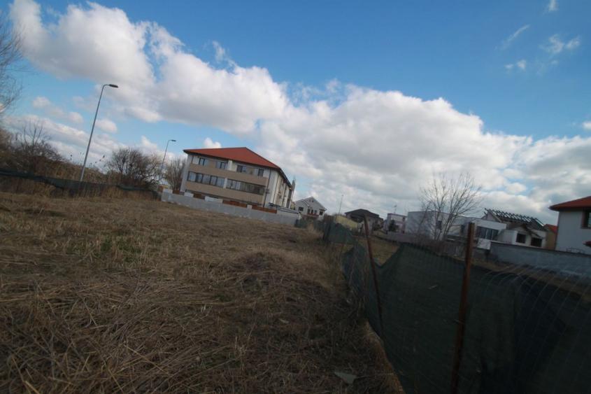 Teren intravilan - Zona Kamsas- regim de inaltime p+2/4