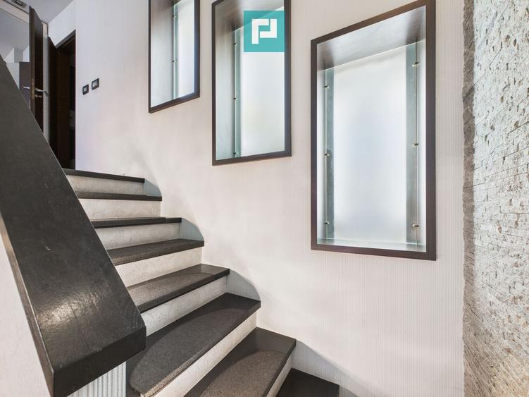 Penthouse 3 camere cu scară interioară ARED UTA