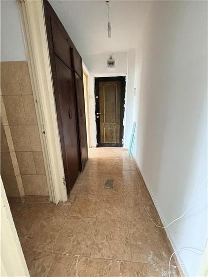Apartament 2 Camere Semidecomandat Zona Inel 2