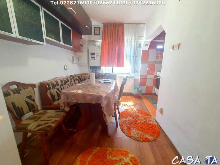 Apartament 4 camere, situat in Targu Jiu, Bld Ecaterina Teodoroiu (Central)