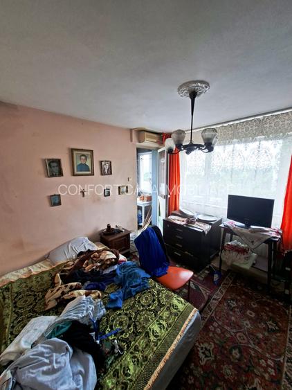 3 camere Titan Parc - Metrou - 10