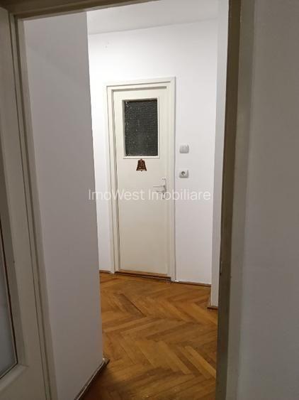Take - Ionescu | 3 Camere | Boxa in CF - 12