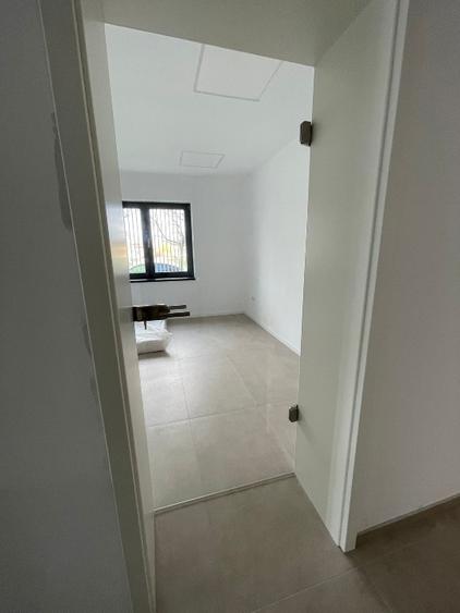 Spații birouri în clădire nouă, vedere spre Bega, 2 etaje disponibile