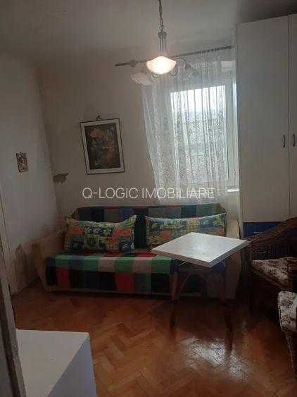Apartament 2 camere liber la vanzare zona Patria