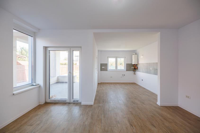 Duplex P+E în Moșnița Nouă, 3 dormitoare, 3 bai, teren 403 mp. Comision 0%
