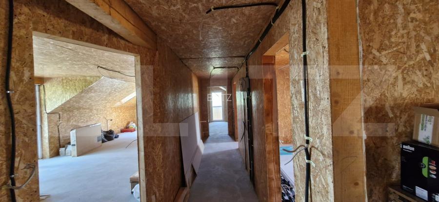 Casă de vânzare în Pucioasa – ideală pentru locuință sau investiție - 17
