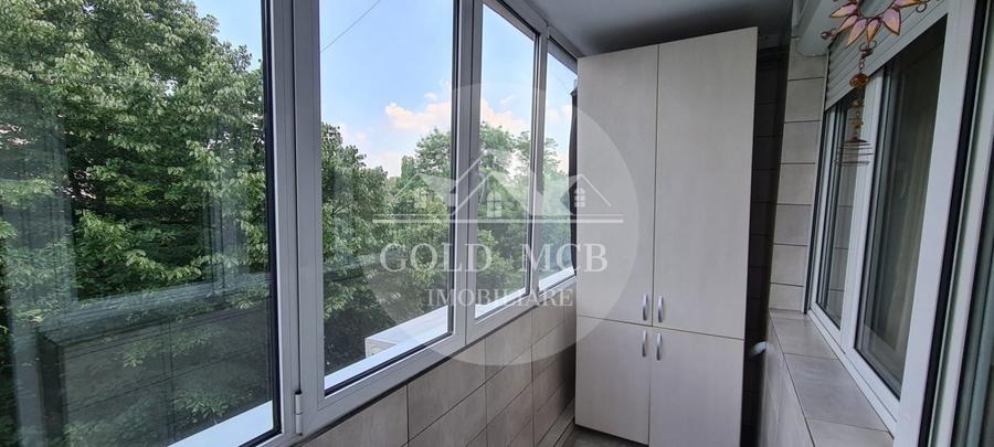 3 camere vis-a vis de Parul IOR