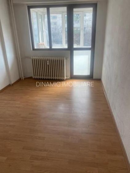 4 Camere Delfinului, 2/10, Decomandat - 4