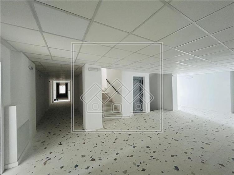 Ap decomandat, cu 2 camere, 64 mp utili, 2 balcoane, boxa, Ciresica