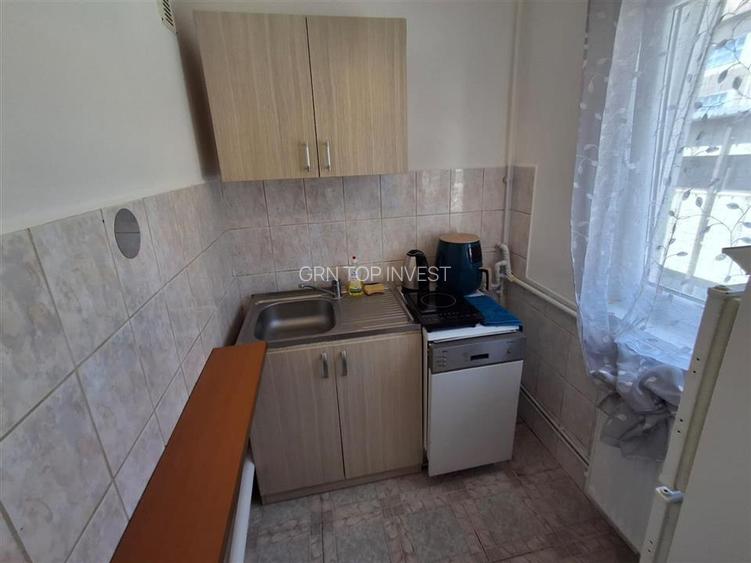 Garsoniera cu balcon zona Sub Arini - 11