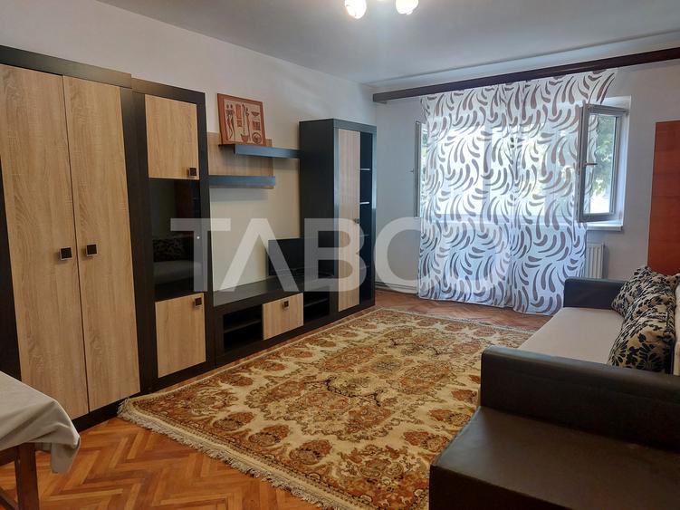 Apartament spatios 2 camere decomandate pivnita zona Dioda Sibiu