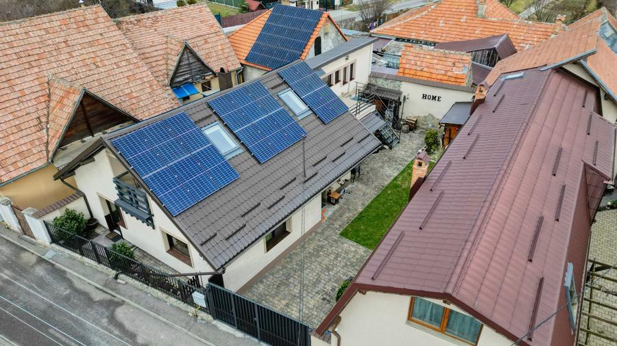 Rasnov, proprietate superba, rezidential si afacere la cheie - regim hotelier