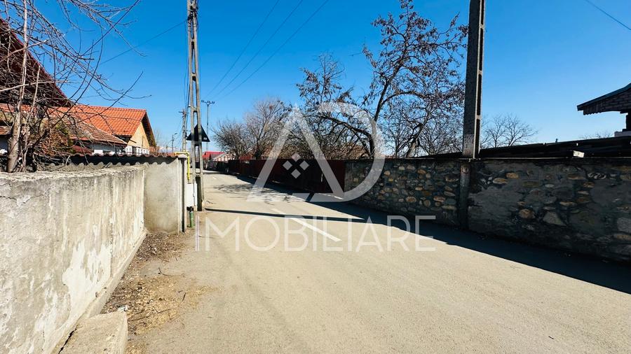Teren intravilan + casă, strada Făgăraș, Zonă excelentă, aproape de Mall