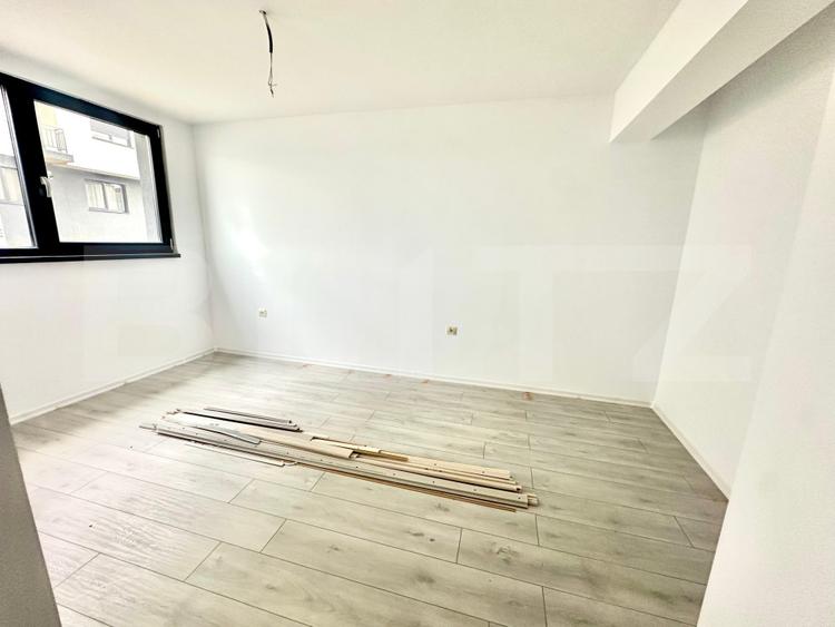 Apartament nou, 3 camere, 72 mp, zona Cetate