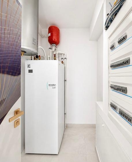 Casă de vânzare individuală ,4 camere | Ansamblu privat | Asfalt | Berceni Ilfov