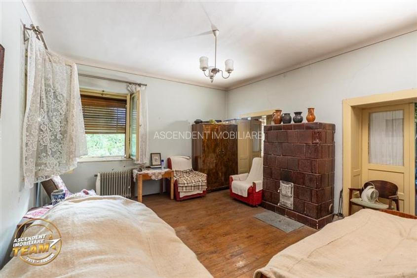 Casa cu istorie,3 camere,potential mansardare,1.840mp teren,in cadru linistit si - 39