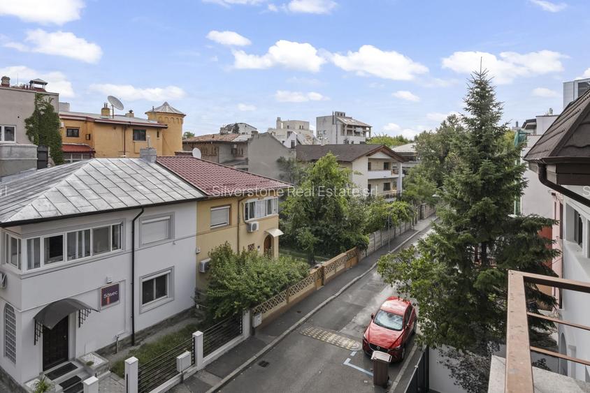3 Splendid in Primaverii etaj 2 din 3, in bloc butic,  parcare - 12