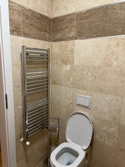 2 camere UltraCentral , mobilat / utilat , finisaje superioare !