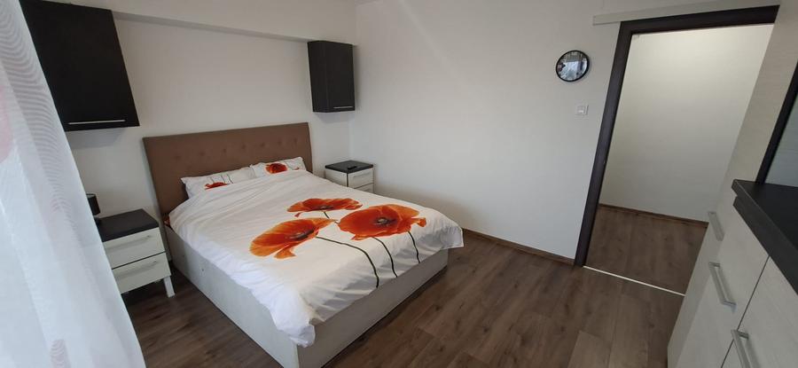 Bloc 2016 zona Unirii (Pod Serbanesti) - 2 camere decomandat mobilat si utilat