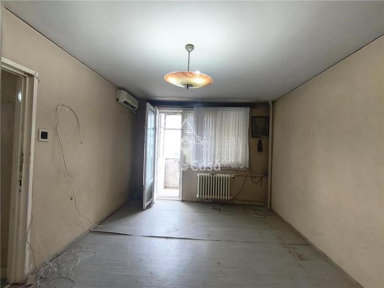 DE RENOVAT SECUILOR PIATA SUDULUI - 3
