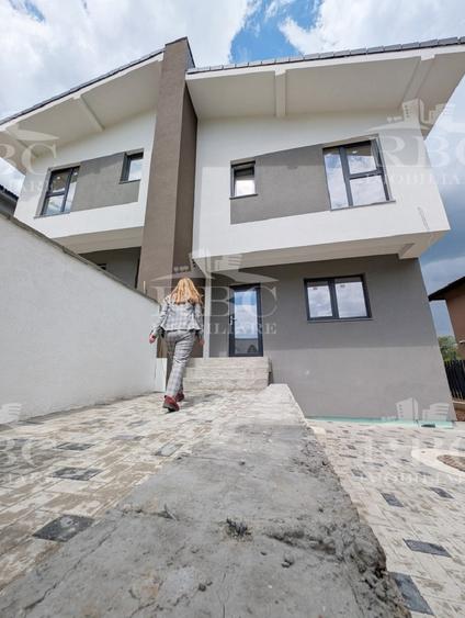 Duplex 170 mp utili cu teren 250 mp strada Tautiului Floresti