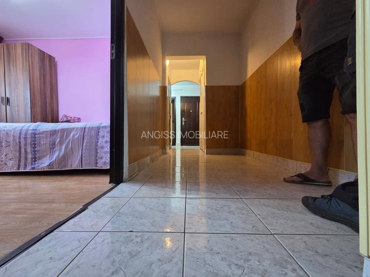 Apartament 3 camere spațios | Cart. E3, Etaj 2 | Mobilat și Utilat - 2