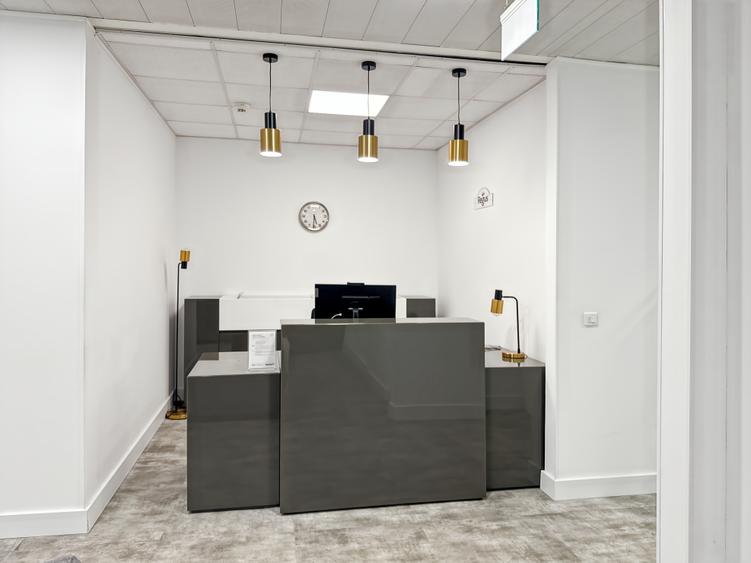 Spațiu de birou privat pentru 4 persoane în Regus Hermes
