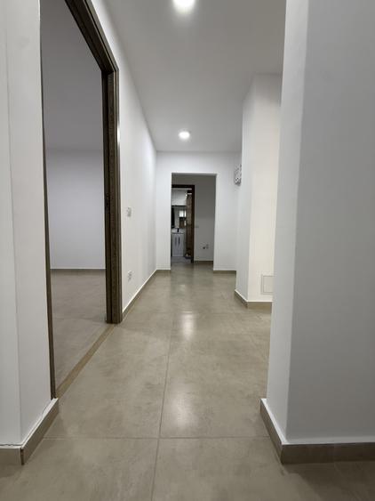 Apartament lux, 4 camere, 84 mp utili + 2 balcoane - COMPLEXUL STUDENTESC