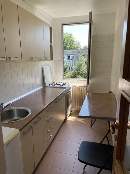 Inchiriez garsoniera in zona Bl Brancoveanu, str Rezonantei