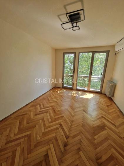 🔑 Vanzare apartament 3 camere – Zona Titan / Piața Miniș