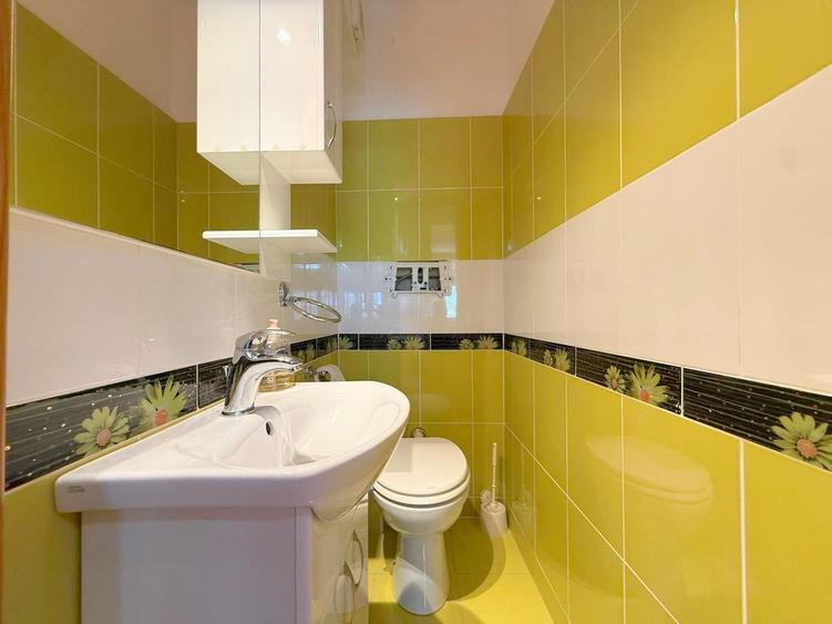Apartament 4 camere de vânzare – zona Medicina, etaj 1, cu garaj înscris în CF