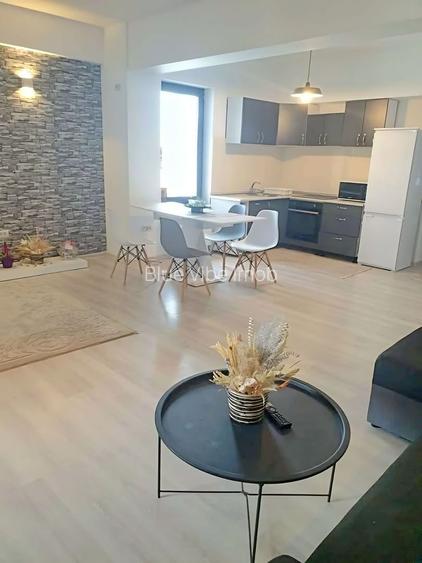 Luxury Villa Apartment in Central Constanța: 3 Rooms, 2 Baths, Parking - 2