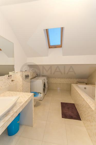 Penthouse 3 camere, 2 bai, 200 mp utili + 35 mp terasa, Calea Dumbravii
