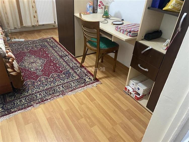 Apartament 3 camere , zona Cartier Gara , et 3din 4 , 60 mp , centrala termica , - 8