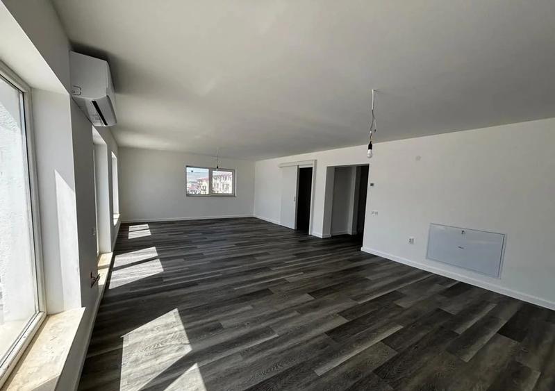 Penthouse spectaculos | 160mp utili | terasă panoramică 143 mp | Florești
