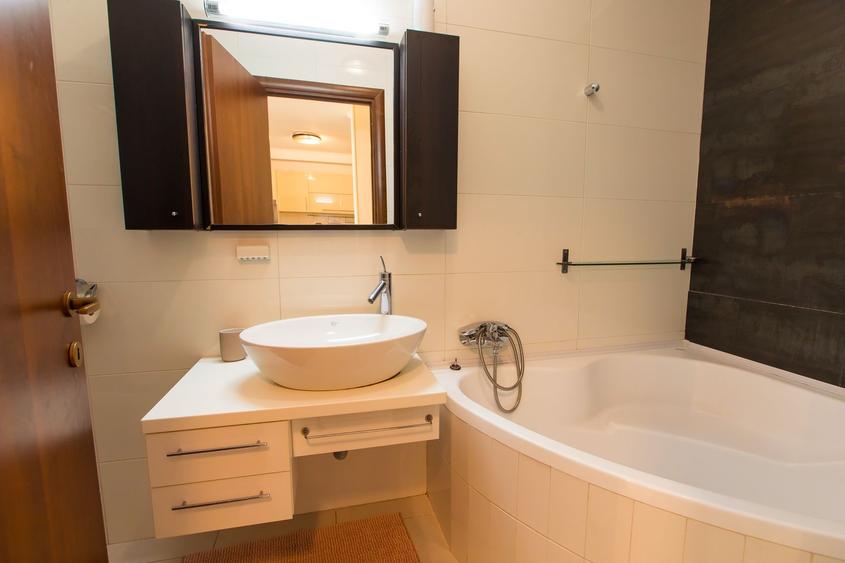 Baneasa Sisesti, 2 camere 63 mp, view superb, mobilat si utilat,optim investitie