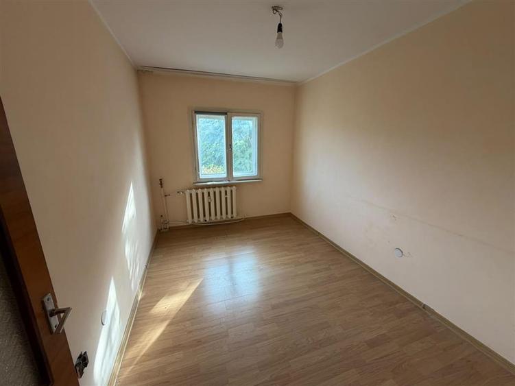 Apartament 3 camere, etaj 1, zona Centrala (fosta Autogara) 76 mp