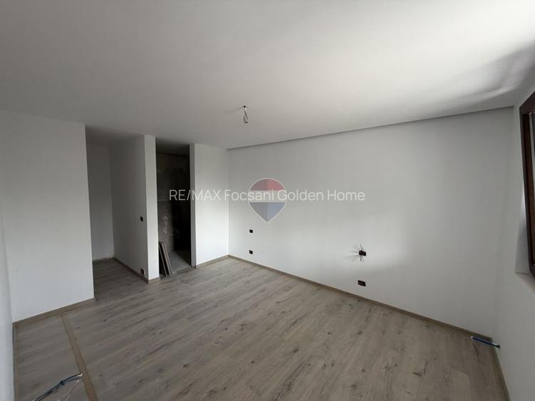 Casă de vanzare Golesti 4 camere 3 bai