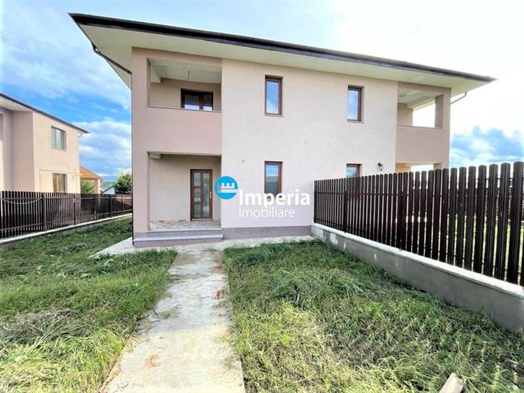 Duplex 5 cam si 2 bai, 300 teren, Beci, Lunca Cetatuii, Centura