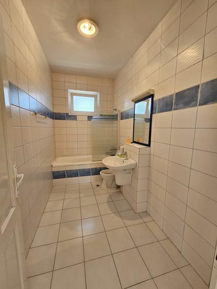 Duplex spatios Ghiroda 4 camere- locatie centrala !!