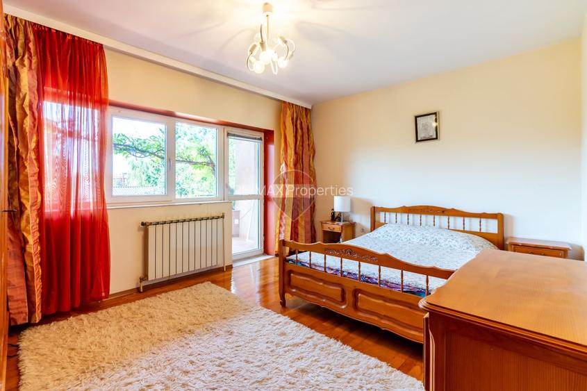 Casă / Vilă cu 6 camere de vânzare Chiajna /Rosu