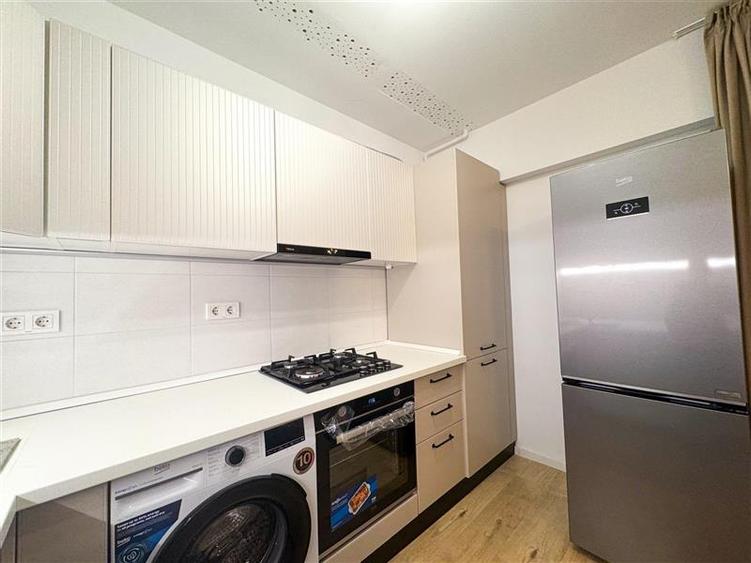 Apartament de inchiriat 3 Camere Complex Prima Vista