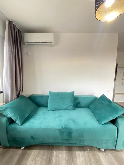 Garsonieră modernă cu balcon spectaculos de 20 mp | Zona Trapezului –1 Decembrie