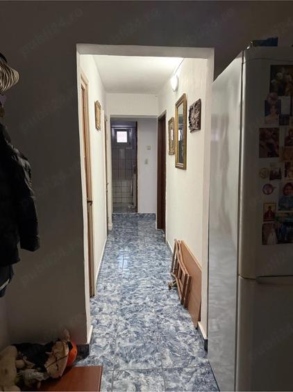 Eroii Revolutiei-Lalosu-Apartament de 3 camere-decomandat