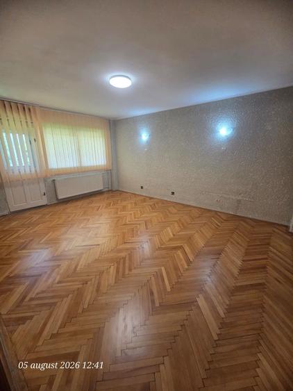 VILA  S+P+2 DE INCHIRIAT - Str. Visinilor, Traian / Unirii - 560 MP