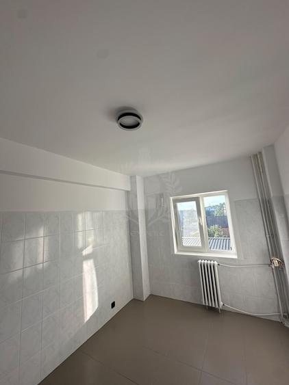 APARTAMENT 4 CAMERE // ZONA ENACHITA VACARESCU// 84 MP UTILI