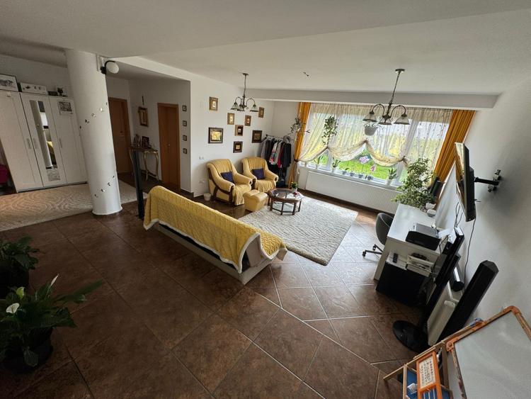 Casa cu poziționare bună în Cristian,zona liniștită