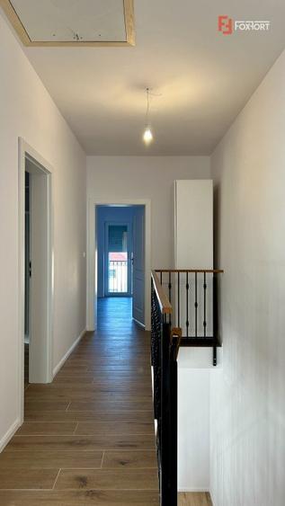 Duplex cu 4 camere si teren de 375 mp - zona Sanandrei